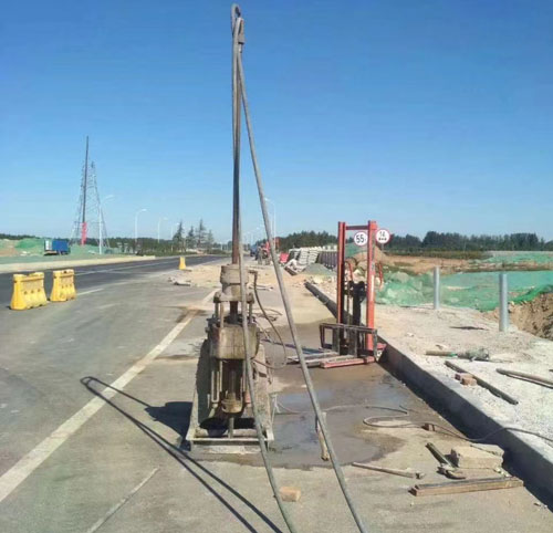 成武公路高聚物注浆加固